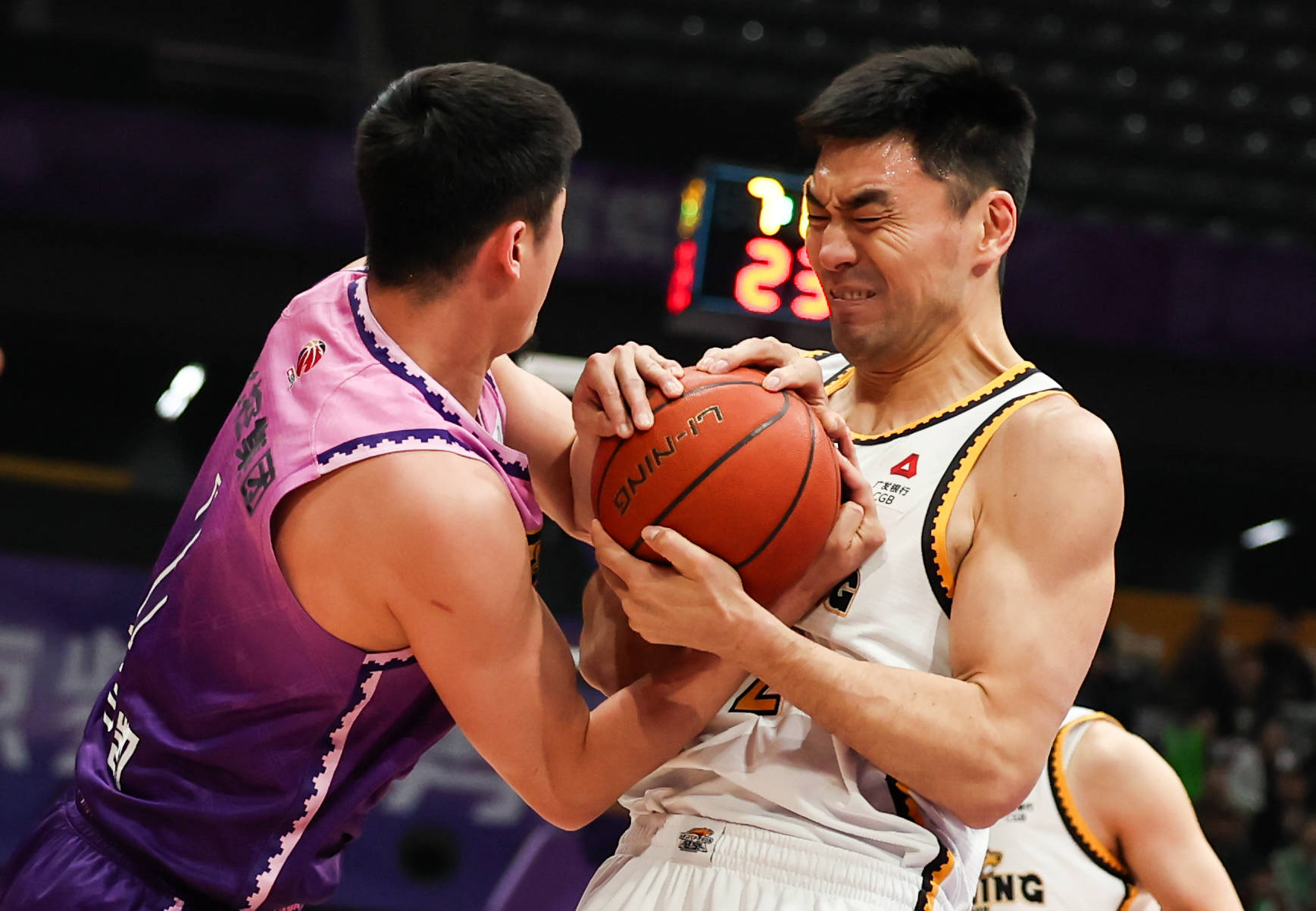 加时末段尼斯外线爆发辽宁本钢围绕CBA季后赛队长鼓劲,浙江稠州窗口期更衣室发声看傻球迷(辽宁与浙江男篮今晚比赛直播回放) 加时末段尼斯外线爆发辽宁本钢围绕CBA季后赛队长鼓劲,浙江稠州窗口期更衣室发声看傻球迷(辽宁与浙江男篮今晚比赛直播回放)